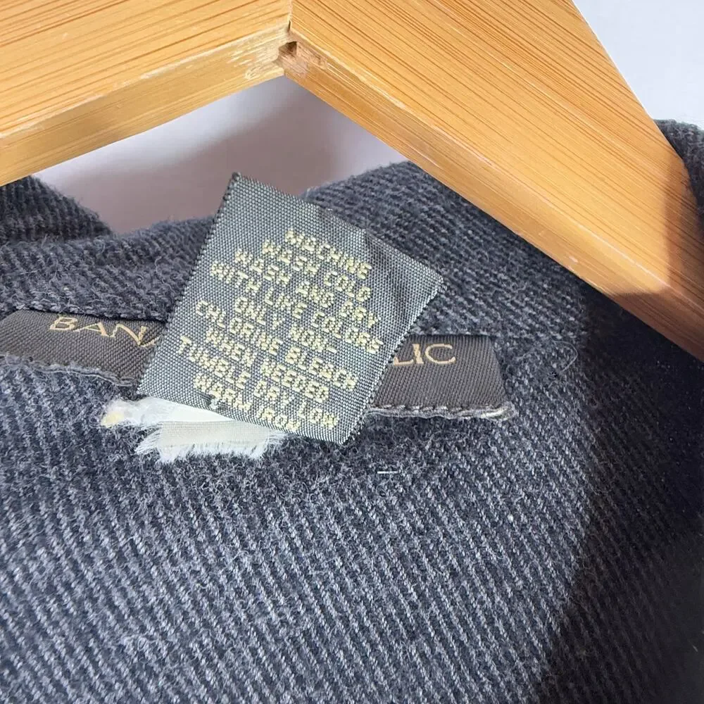Banana Republic 100% Cotton Grey Button Down Shirt M